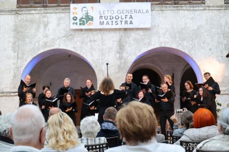 Koncert uglasbenih Maistrovih pesmi (25)